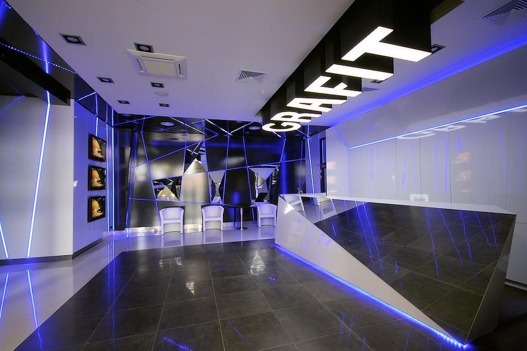 Hotel Grafit Kostomloty Pierwsze Экстерьер фото